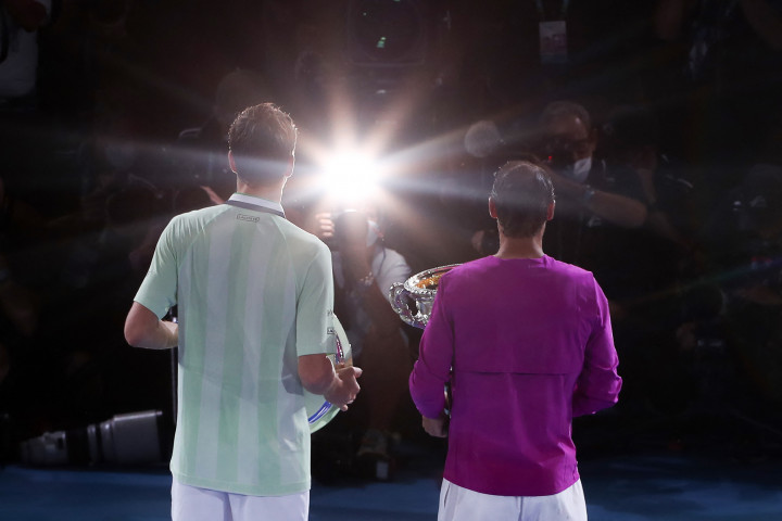 Nadal és Medvegyev a díjátadón – Fotó: Brandon Malone / AFP
