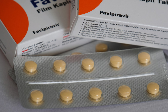 Rémhírterjesztés miatt feljelentést tett az OGYÉI, mert félrevezető cikkek jelentek meg a favipiravirről
