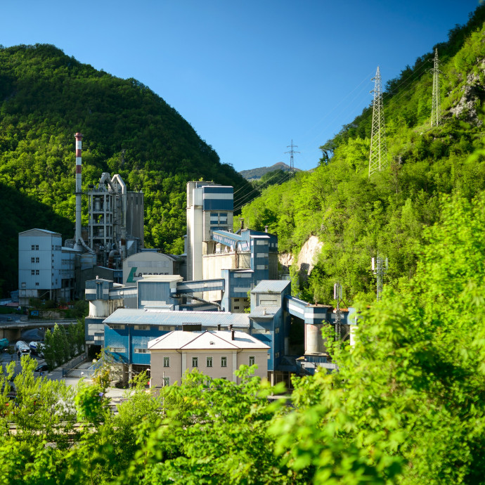 Most már Szlovénia is 800 ezer forintos alapfizetéssel csábítja a magyar szakmunkásokat a határtól 10 kilométerre