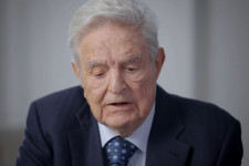 Soros: A magyarok áprilisban kiszavazhatnak a hatalomból egy autokrata vezetőt