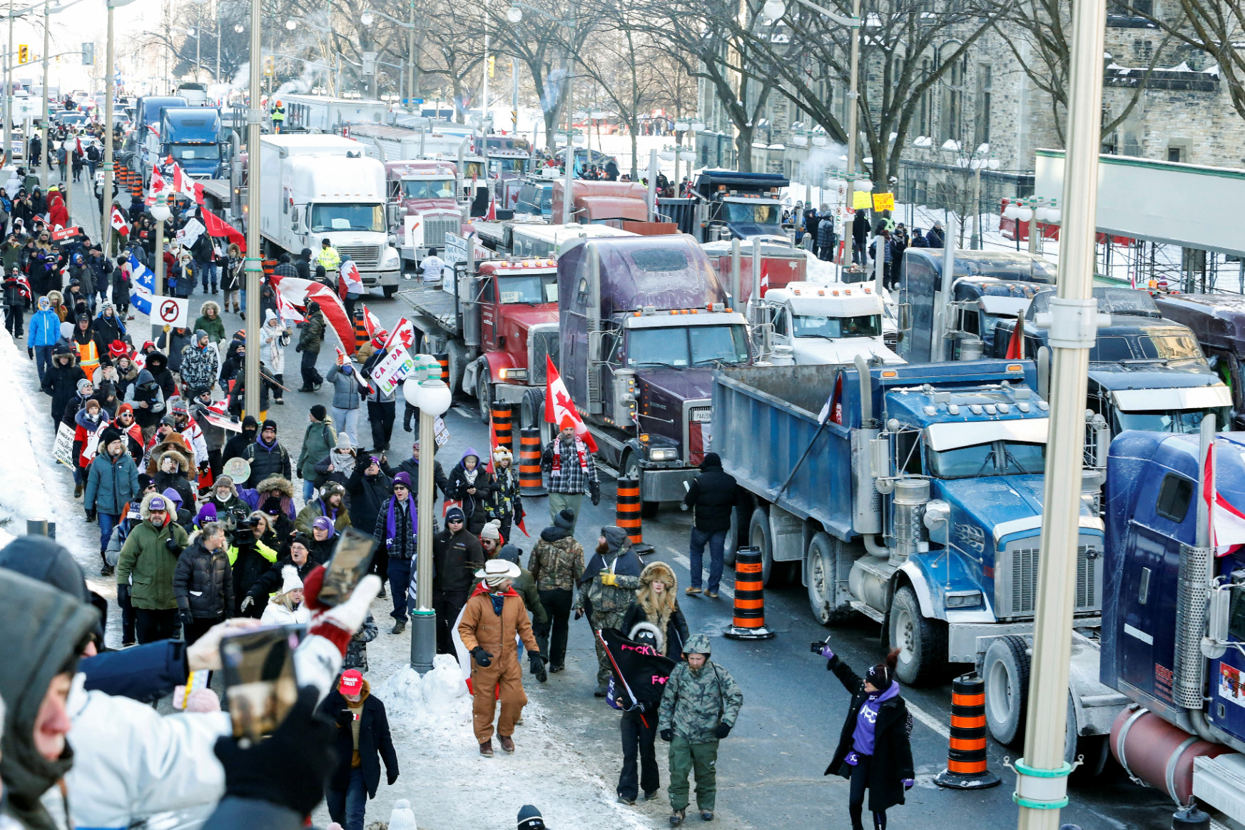 A kanadai főváros esete a kötelező oltás ellen tüntető 50 ezer kamionos fantommal