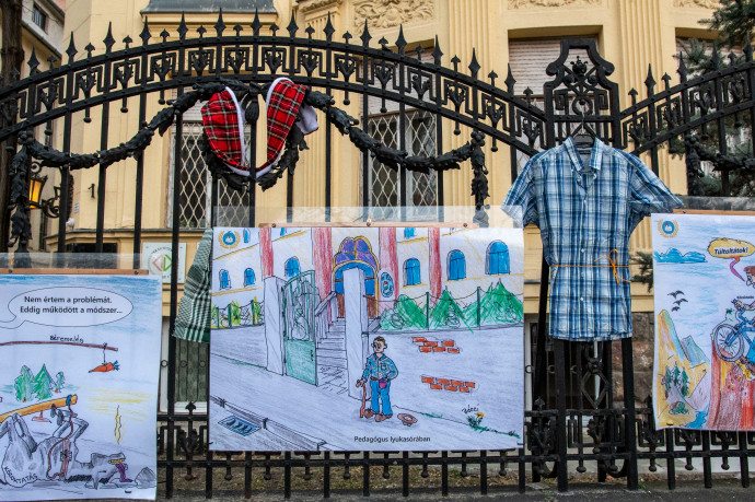 A sztrájkoló tanárokat ért retorziókról kapott visszajelzéseket a PDSZ, az Emmi szerint csak a szakszervezetek listáznak