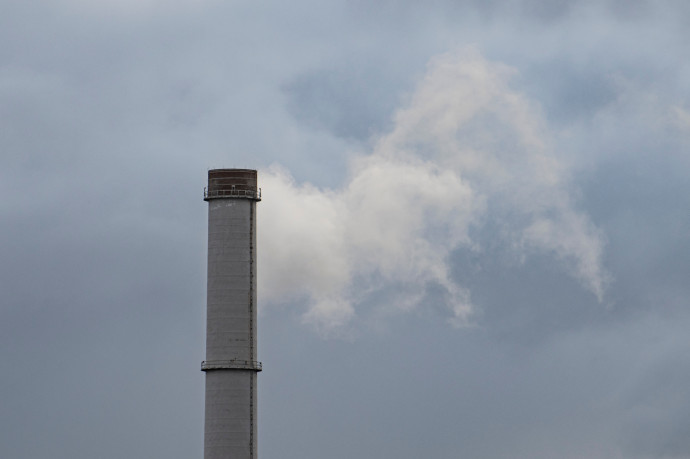 Az Európai Bizottság a fenntartható energiaforrások közé sorolná az atomenergiát és a földgázt