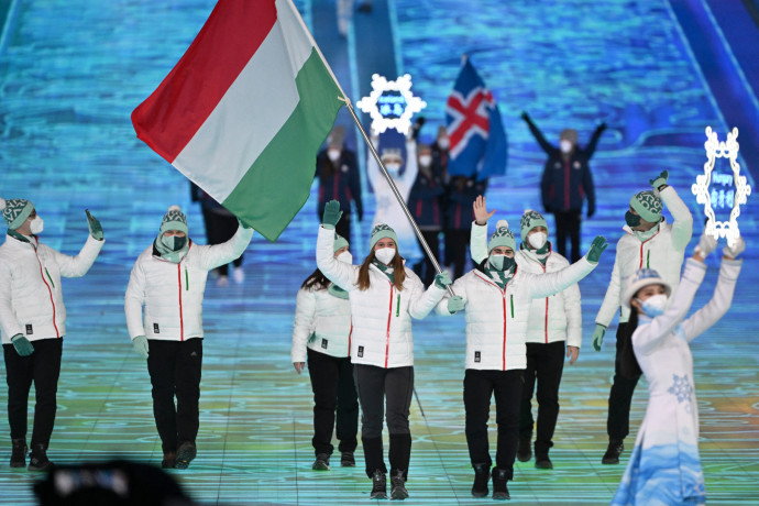 A Magyar táncok dallamaira vonultak be a magyarok a pekingi téli olimpiára