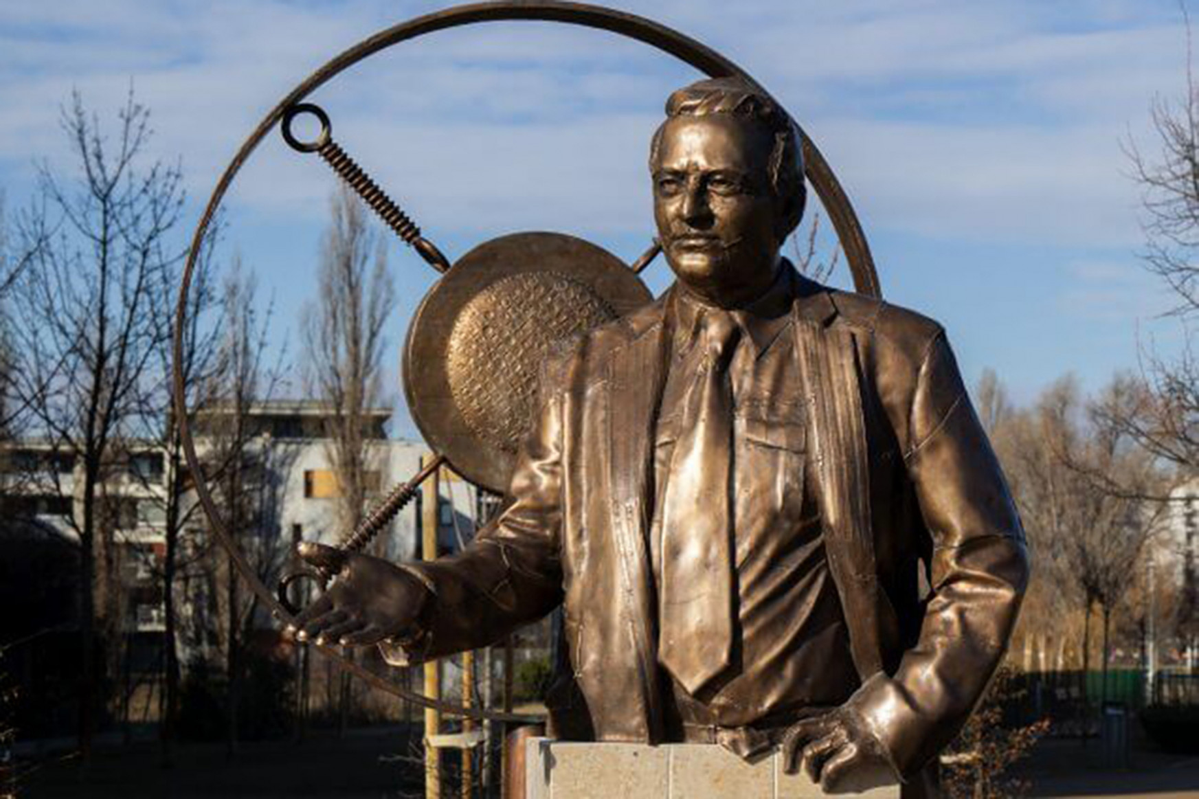 Angyalföldön kapott szobrot a legendás sportriporter, a száz éve született Szepesi György