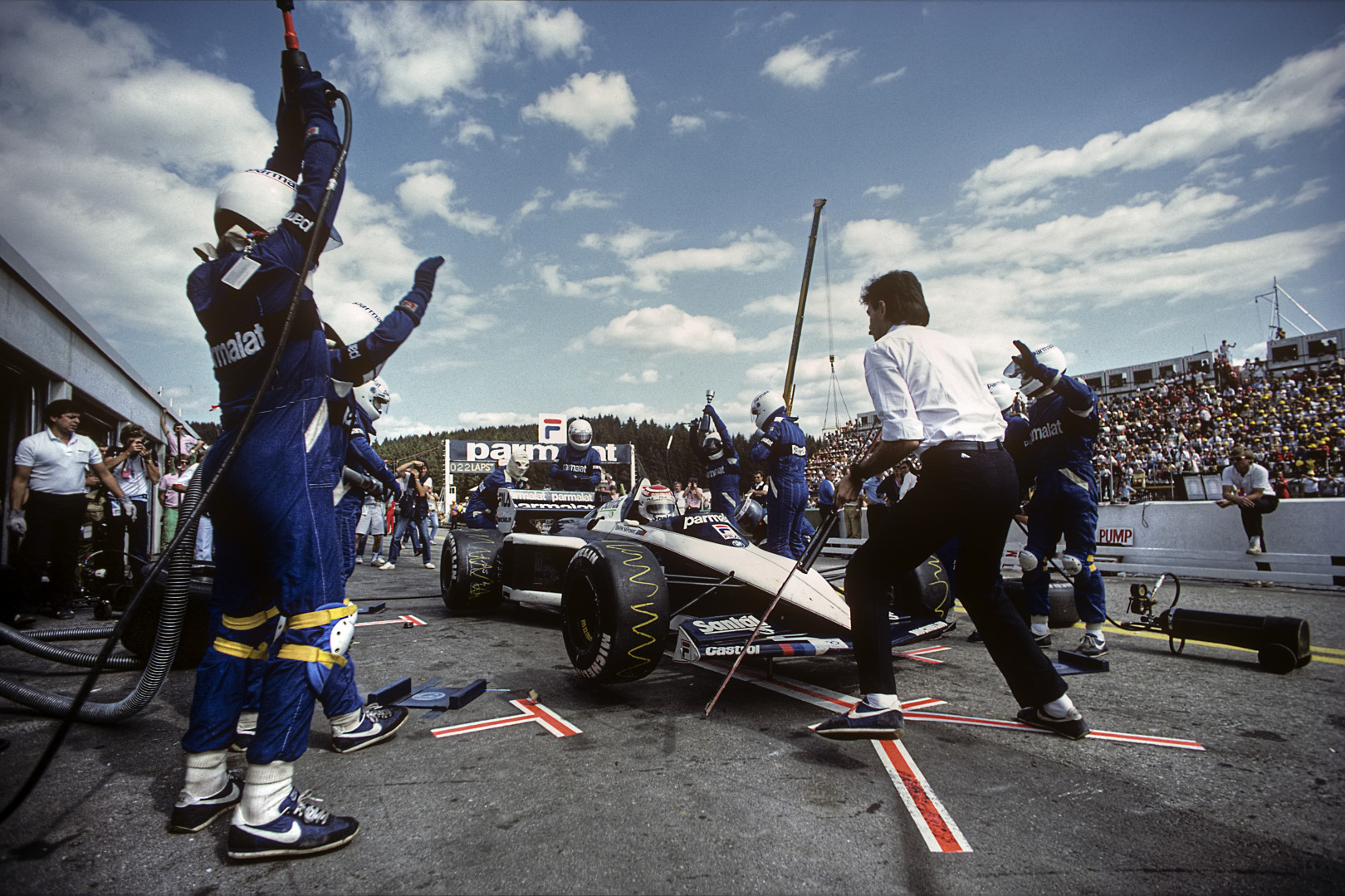 A 2022-es szabályváltoztatás mértékét léptékében leginkább megközelítő 1983-as módosítás szezonjában Nelson Piquet lett a világbajnok a Brabham BT52-vel (Piquet itt az 1984-es Osztrák Nagydíjon ül az új szabályok szerint épített Brabhamben) – Fotó: Paul-Henri Cahier / Getty Images