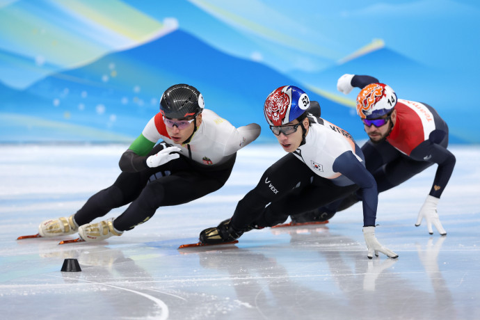 Olimpiai döntőben a Liu testvérek, három kínai lesz az ellenfelük ezer méteren