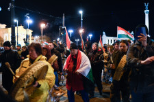 A forgalom megzavarása nélkül indultak el a konvojban résztvevők a Hősök teréről a Kossuth térre