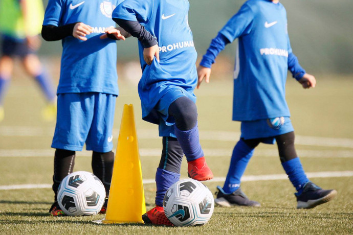 A magyar futballklubok nem mernek kockáztatni, ezért is látunk kevés fiatalt az NB I.-ben