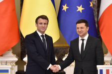 Macron ígéretet kapott Putyintól arra, hogy az oroszok nem súlyosbítják a kelet-ukrajnai konfliktust