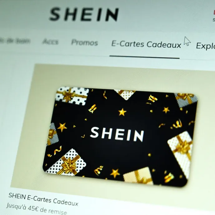 A nagyok orra előtt szabják át a divatipar játékszabályait