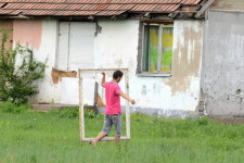 A világ legmagasabb adóival sújtja a magyar kormány a minimálbért keresőket