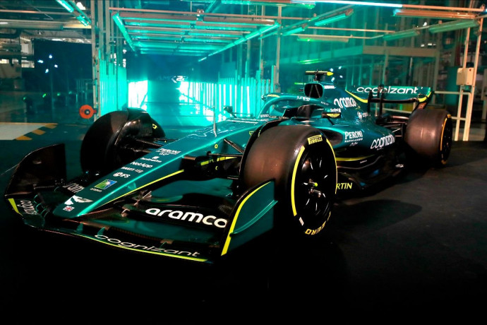 Az Aston Martin bevállalta, itt az első igazi 2022-es F1-kocsi