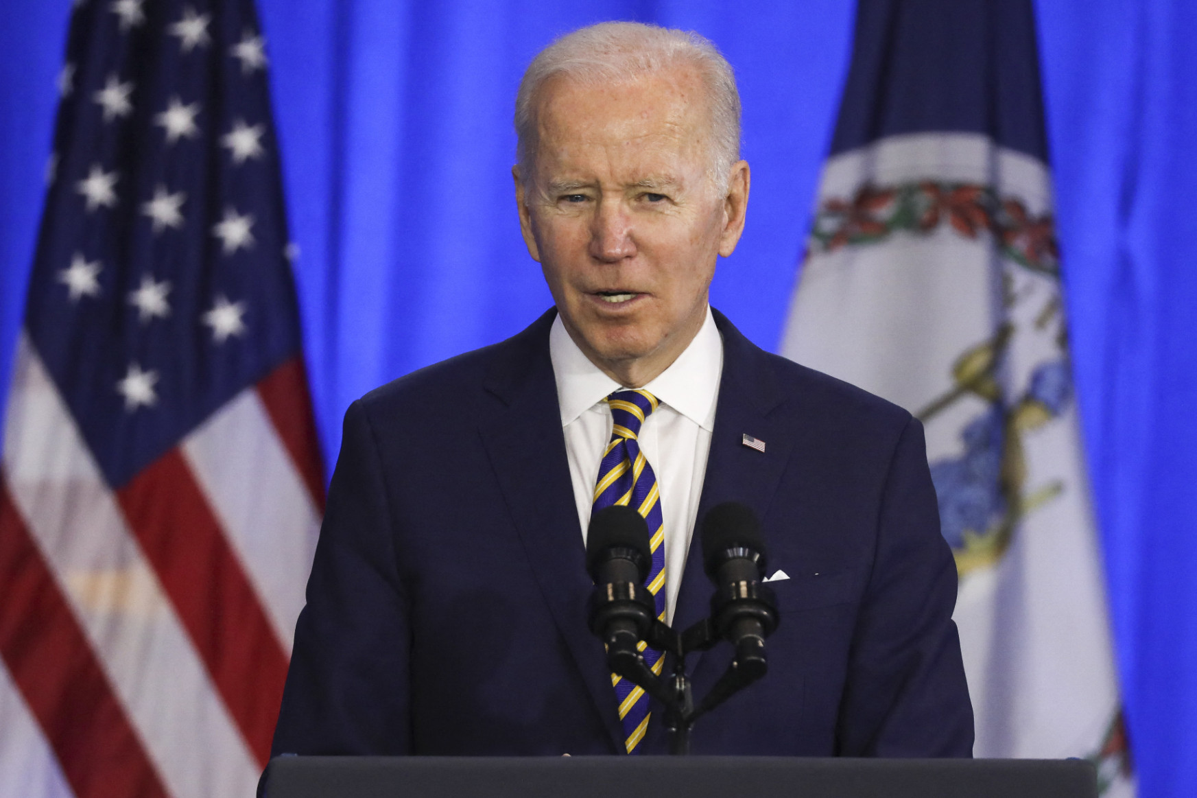 Joe Biden felszólította az Ukrajnában tartózkodó amerikai állampolgárokat, hogy hagyják el az országot