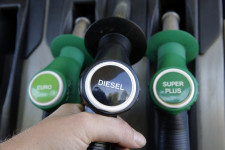 Szerbiában is árstopot vezetnek be az üzemanyagokra