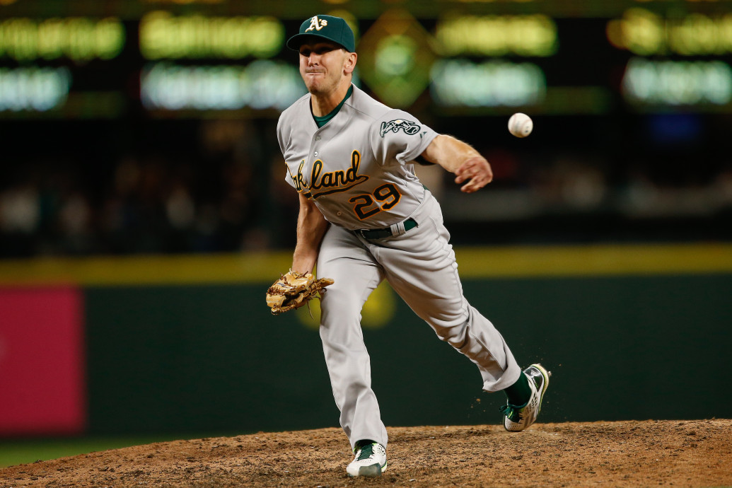 A sportvilág legértelmetlenebb hat percét eredményezte, amikor két olyan játékos találkozott a baseballpályán, aki mindkét kezével jó