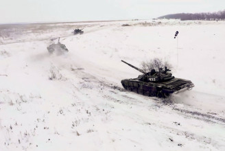 Az orosz erők egy része visszaindult Ukrajna határaitól saját bázisai felé