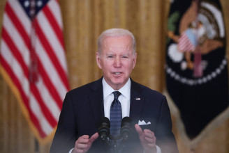 Biden: Nem küldök amerikai katonákat Ukrajnába, de minden centinyi NATO-területért teljes erővel harcolnánk