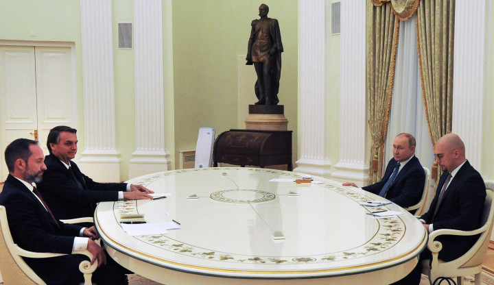 Öt koronavírusteszttel ilyen közel lehet kerülni Vlagyimir Putyinhoz – Fotó: Mikhail Klimentyev / Sputnik / AFP