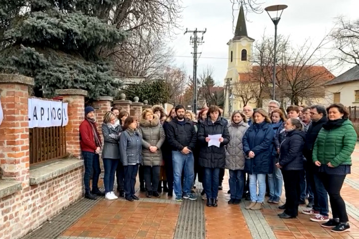 Polgári engedetlenség: most a Szerb Antal Gimnázium, a BGSZC Pesterzsébeti Technikum és a Teleki Blanka Gimnázium több tucat tanára nem vette fel a munkát