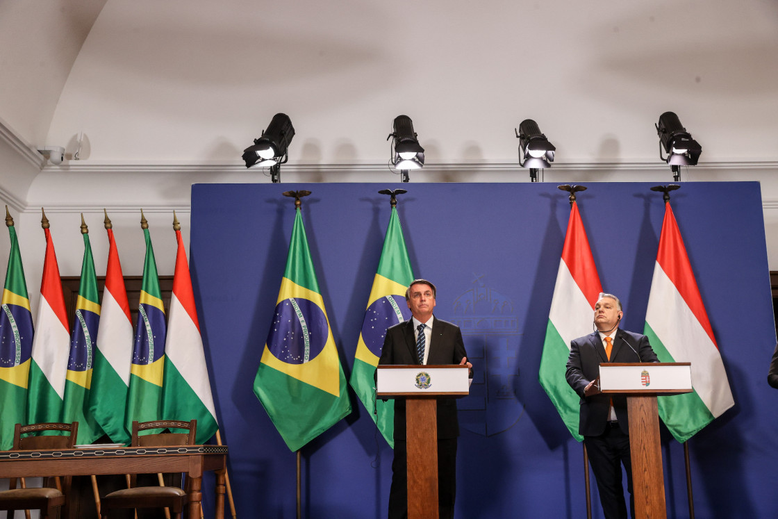 Orbán megköszönte Bolsonaro békéért tett erőfeszítéséit