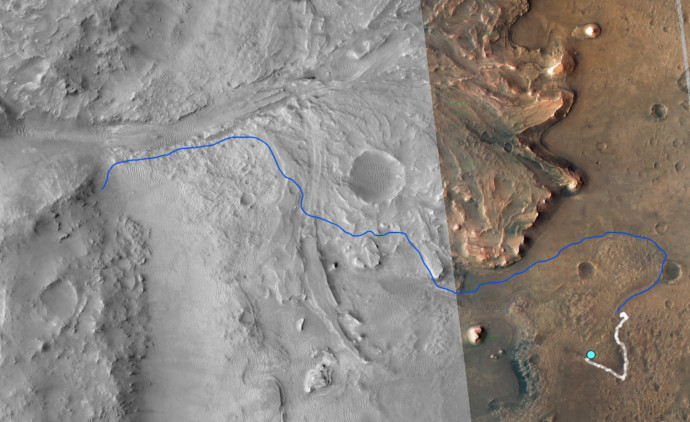 A Perseverance eddig megtett és további, tervezett útvonala a Marson. A fehérrel jelzett szakasz azt az útvonalat ábrázolja, amit a rover megtett a 2021. február 18-i landolása óta, a világoskék pont jelzi jelenlegi helyzetét, a kék vonal pedig a további útvonalát mutatja – Forrás: NASA / JPL-Caltech