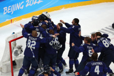Finnország legyőzte a címvédő oroszokat, és először olimpiai bajnok hokiban