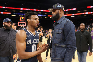 LeBron James a visszavonulása előtt a fiával szeretne játszani egy évet az NBA-ben