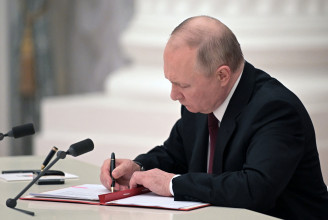 Putyin aláírta a kelet-ukrajnai szakadár területek elismeréséről szóló elnöki rendeletet