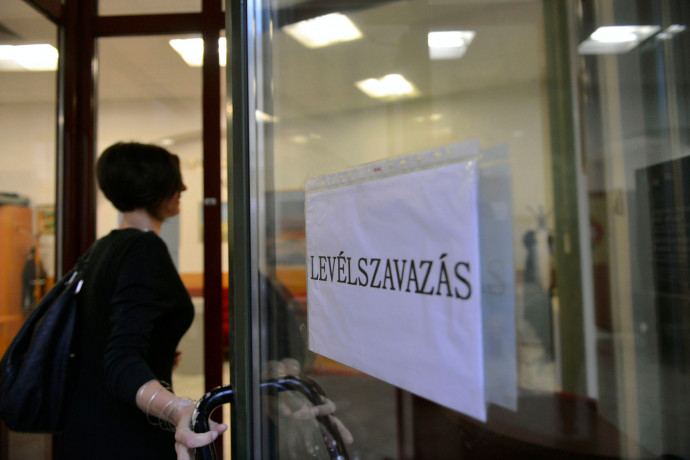 Több mint 190 ezer romániai magyar állampolgár kap szavazói levélcsomagot