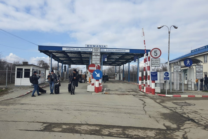 A máramarossszigeti határátkelőre is megérkeztek az ukrán menekültek