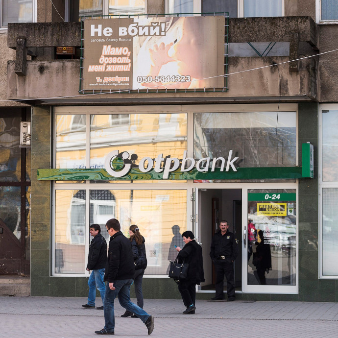Fáj az orosz agresszió az OTP-nek, de az ukrán leánybank teljes elvesztése sem döntené be a csoportot