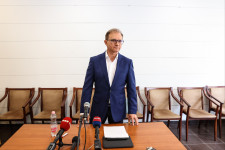 Tóth Csaba mentelmi jogának felfüggesztését indítványozza korrupció miatt a legfőbb ügyész