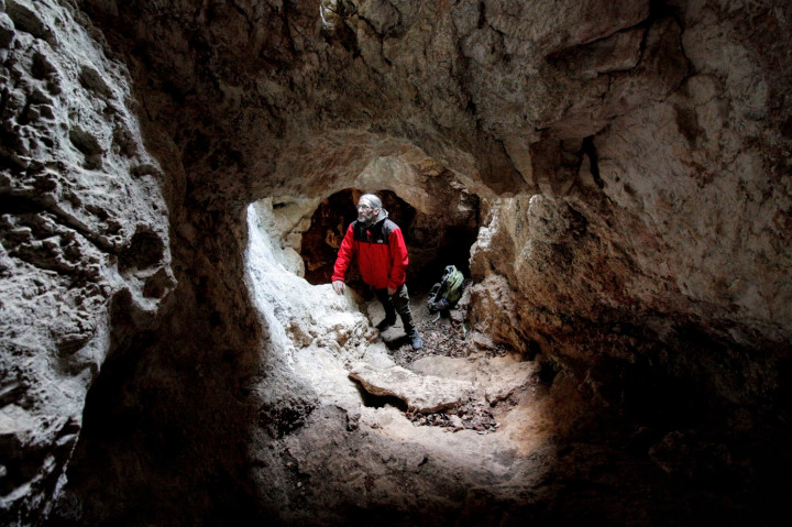 Fentről lefelé: a Zöld-barlang, a Kápolna-barlang, a Kristály-barlang – Fotó: Tenczer Gábor / Telex
