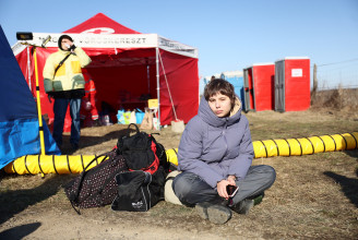 Ide menekült a fiatal nő, az ukrán katonaként harcoló édesapjáról semmit nem tud