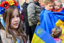 A világon mindenhol toptermék lett az ukrán zászló, itthon is fogy