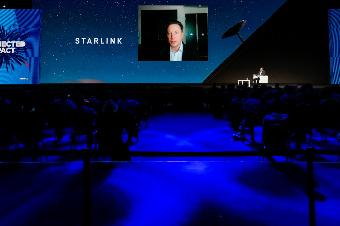 Elon Musk beszél a Starlink projektről a barcelonai Mobile World Congress (MWC) második napján, 2021. június 29-én – Fotó: Joan Cros / NurPhoto / AFP