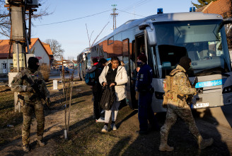Ukrán határ: egyre komolyabb logisztikára van szükség a menekültek kezeléséhez
