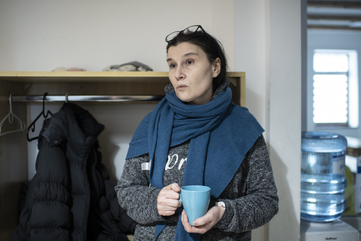 Valeria az idős anyjával és a kutyájával hagyta el Kijevet – Fotó: Bődey Janó / Telex