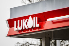 Az orosz Lukoil a fegyveres konfliktus azonnali beszüntetését kéri