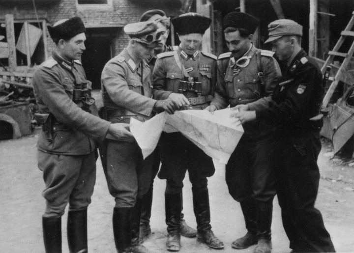 A Bronyiszlav Kaminszkij után Kaminszkij-brigádnak hívott egység orosz vezetői a varsói felkelés leverésekor 1944-ben – Forrás: Wikimedia Commons