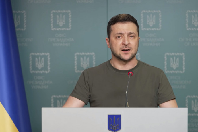 Zelenszkij: Minden városban, amit megszállt az ellenség, menjetek az utcára, és indítsatok offenzívát!
