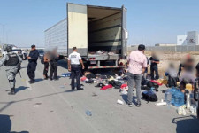 64 embert hagytak egy 40 fokra felhevült teherautóban Mexikóban, egy terhes nő és magzata meghalt