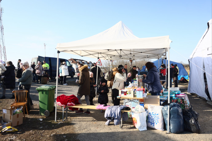 Nem kell idegenforgalmi adót fizetniük azoknak, akik menekülteket fogadnak be