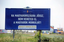 A migránsok ellen kampányoló kormány egy hét alatt változtatta menedékké Magyarországot