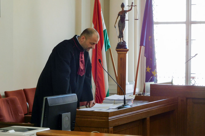 Dr. Takács Róbert ügyész indítványozta a letartóztatást, amit a törvényszék elrendelt – Laczó Balázs / Telex