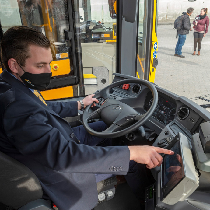 Buszok fokozhatják a benzinkúti káoszt