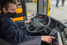 Buszok fokozhatják a benzinkúti káoszt