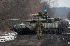 Rengeteg fegyvert zsákmányolnak az ukránok, de mire mennek vele?