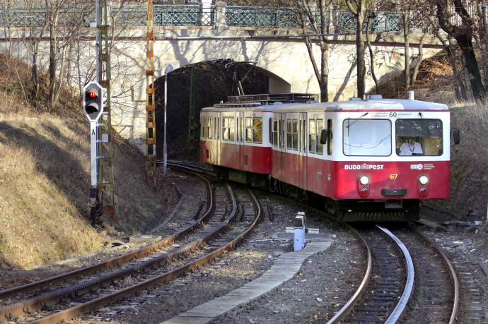 Március 16-ától több mint egy hónapig nem jár a fogaskerekű